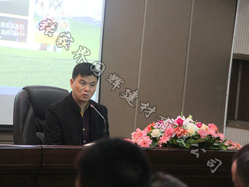 張家界國(guó)輝建材?？偨?jīng)理發(fā)言